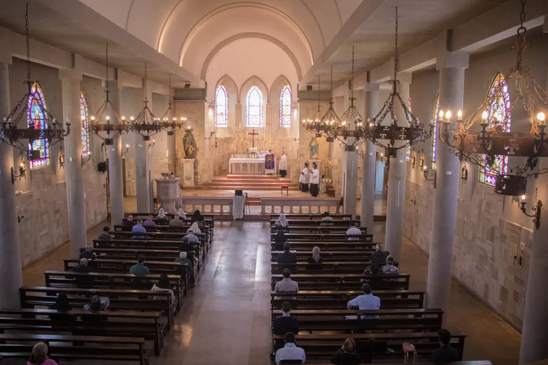 Interior de la iglesia